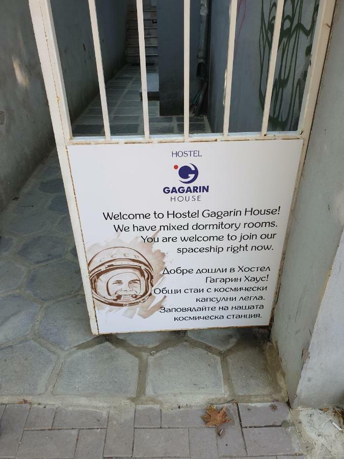 Gagarin House Hostel Varna Buitenkant foto